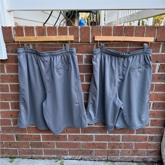 Under Armour Lot of 2 Gray Grey Loose Athletic Gym Shorts Size Large Men’s - Picture 5 of 6